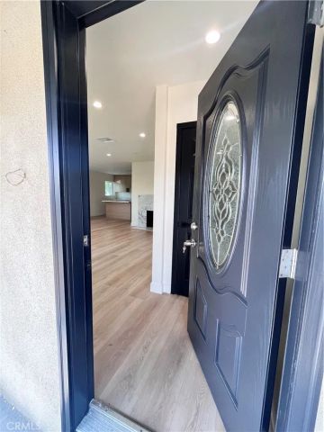6305 Carpenter, North Hollywood, CA 91606