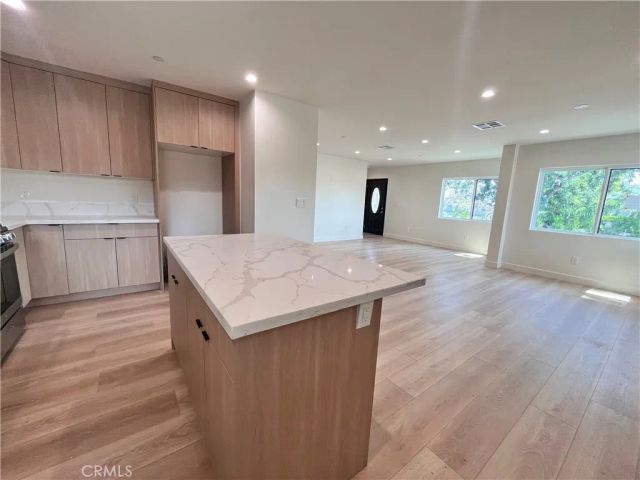 6305 Carpenter, North Hollywood, CA 91606
