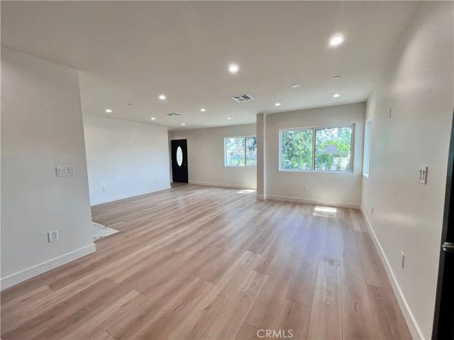 6305 Carpenter, North Hollywood, CA 91606