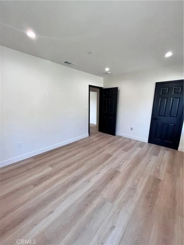 6305 Carpenter, North Hollywood, CA 91606