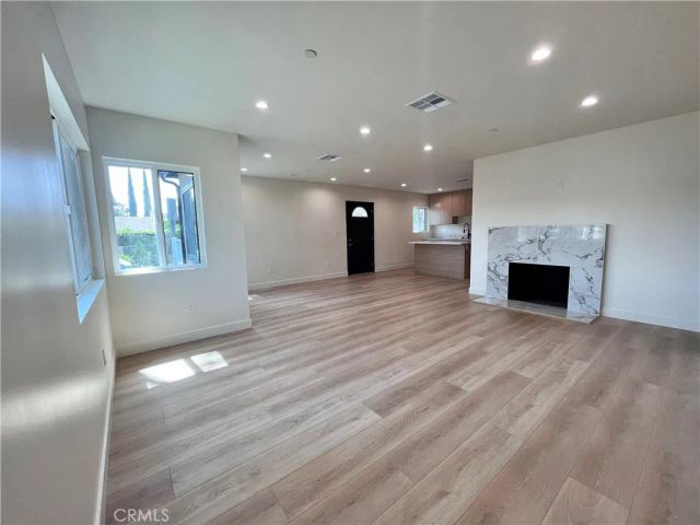 6305 Carpenter, North Hollywood, CA 91606
