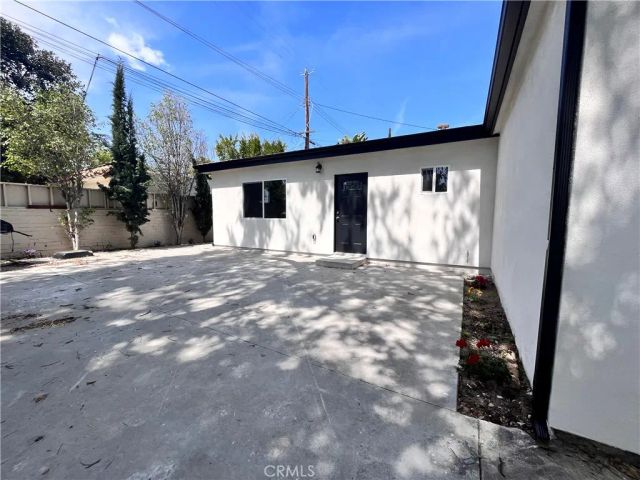 6305 Carpenter, North Hollywood, CA 91606