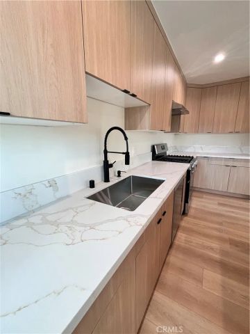 6305 Carpenter, North Hollywood, CA 91606