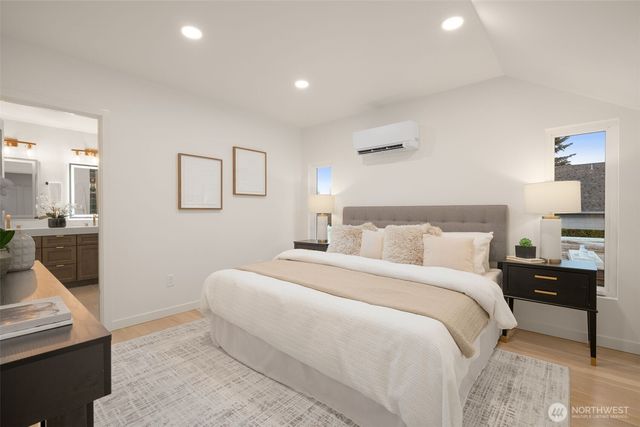 2121 1st Avenue W, Seattle, WA 98119