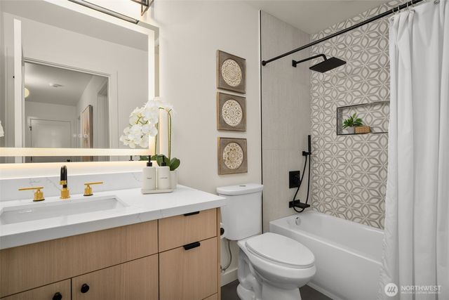 2121 1st Avenue W, Seattle, WA 98119