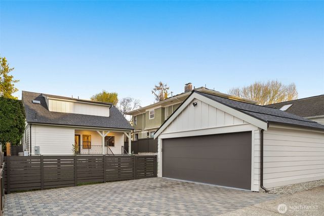 2121 1st Avenue W, Seattle, WA 98119