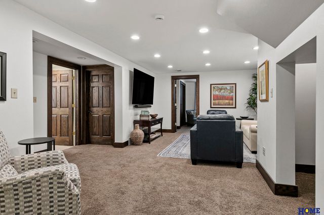 1922 High Street, Lincoln, NE 68502