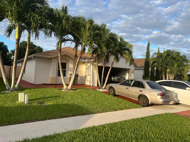 5973 Azalea Circle, West Palm Beach, FL 33415