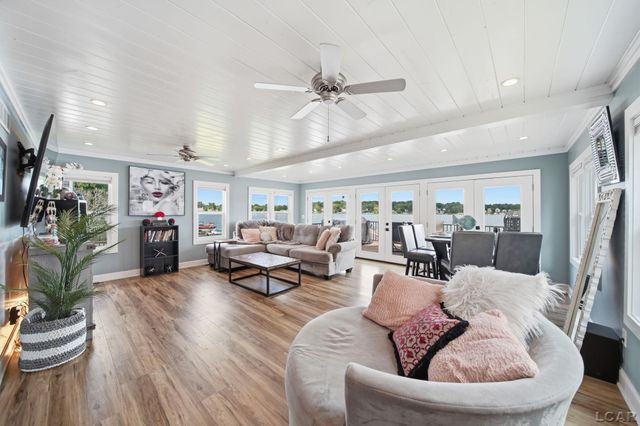 7296 Walnut Hill Road, Manitou Beach, MI 49253