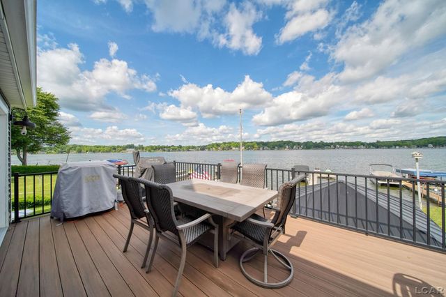 7296 Walnut Hill Road, Manitou Beach, MI 49253