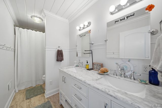 7296 Walnut Hill Road, Manitou Beach, MI 49253