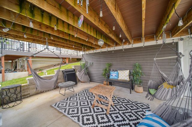 7296 Walnut Hill Road, Manitou Beach, MI 49253
