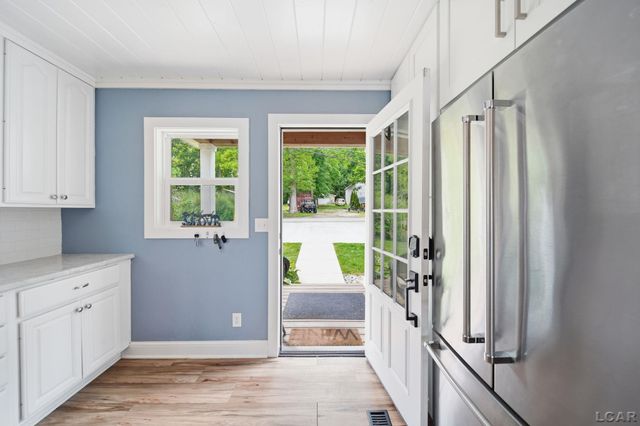 7296 Walnut Hill Road, Manitou Beach, MI 49253