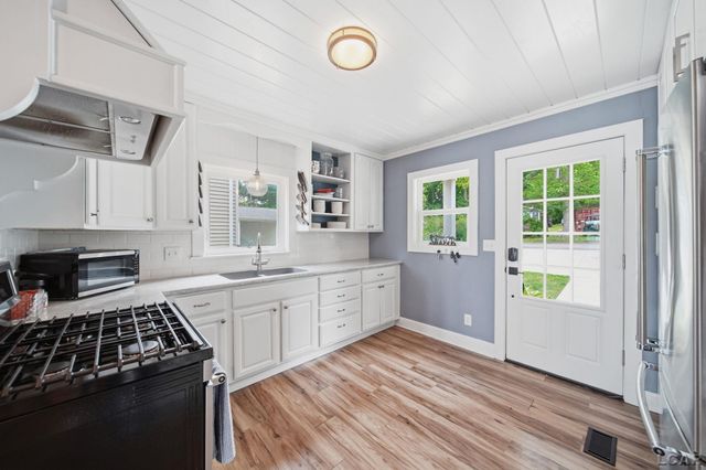 7296 Walnut Hill Road, Manitou Beach, MI 49253