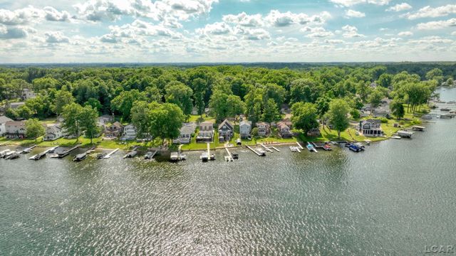 7296 Walnut Hill Road, Manitou Beach, MI 49253