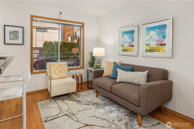 10142 NE 63rd Street, Kirkland, WA 98033