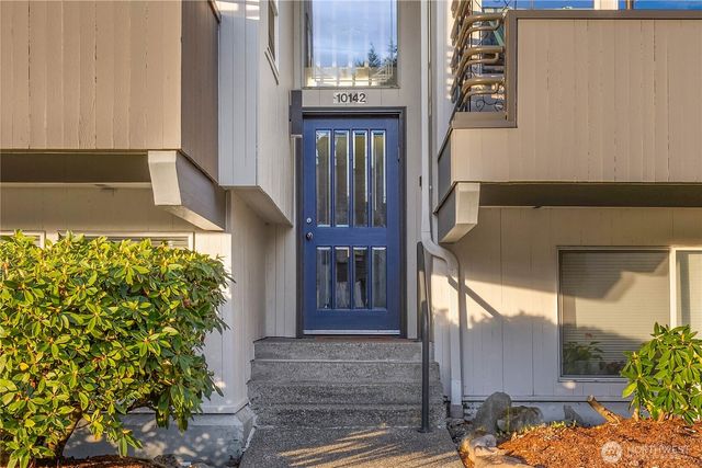 10142 NE 63rd Street, Kirkland, WA 98033