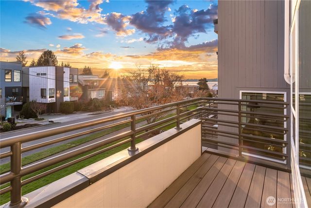 10142 NE 63rd Street, Kirkland, WA 98033