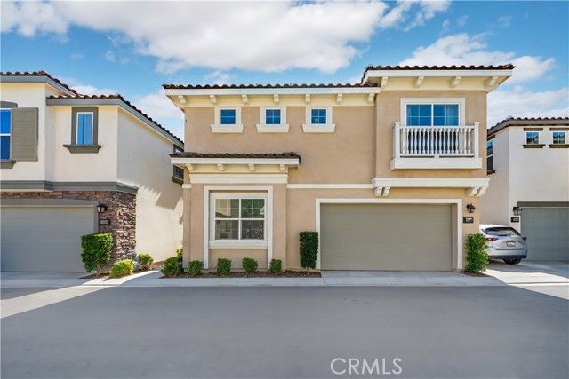 13846 Farmhoue, Chino, CA 91710