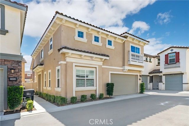 13846 Farmhoue, Chino, CA 91710