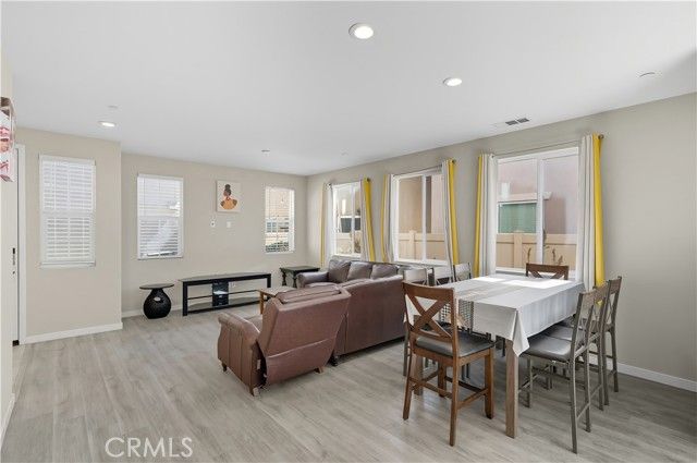 13846 Farmhoue, Chino, CA 91710