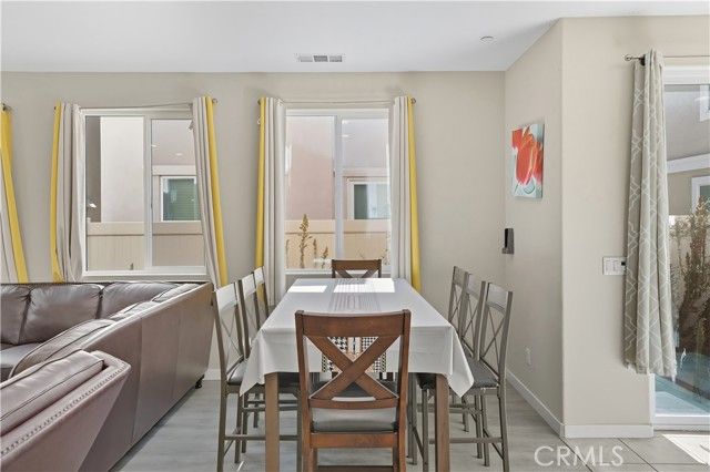 13846 Farmhoue, Chino, CA 91710