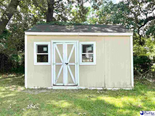 2303 McCown Dr, Florence, SC 29501