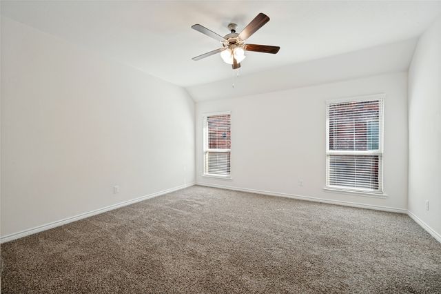 10516 Fountain Gate Street, Aubrey, TX 76227