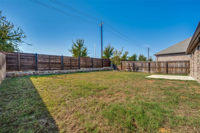 10516 Fountain Gate Street, Aubrey, TX 76227