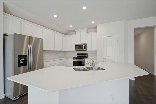 10516 Fountain Gate Street, Aubrey, TX 76227