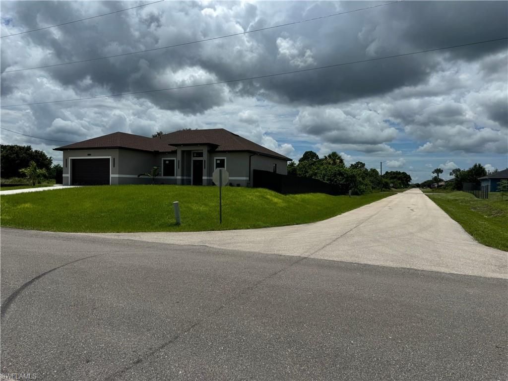 3115 2nd ST SW, LEHIGH ACRES, FL 33976 — photo 4