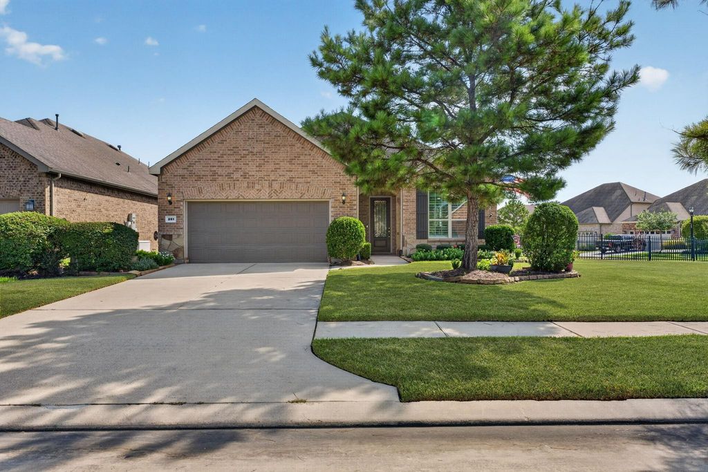 261 Palomino Court, Spring, TX 77382