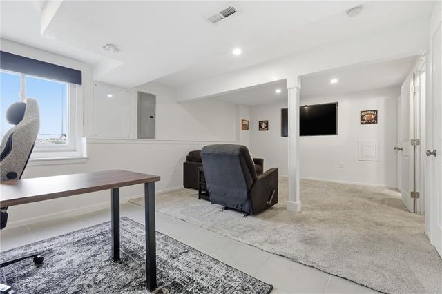 834 N JUNIPER Court, Gardner, KS 66030