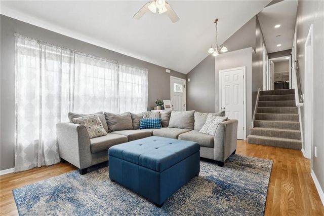 834 N JUNIPER Court, Gardner, KS 66030