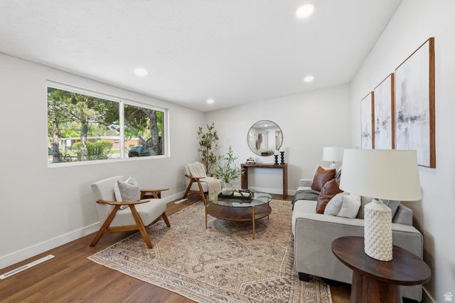 1448 N REID DR, Layton, UT 84041