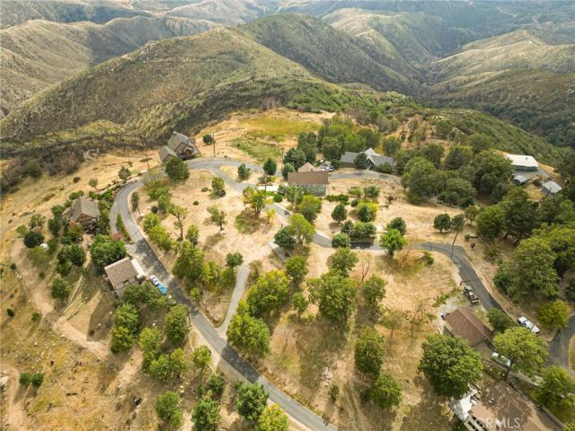 25 Pine Cone, Running Springs, CA 92382