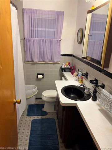 10061 Colwell Avenue, Allen Park, MI 48101