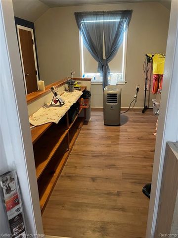 10061 Colwell Avenue, Allen Park, MI 48101