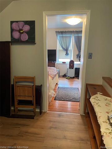10061 Colwell Avenue, Allen Park, MI 48101