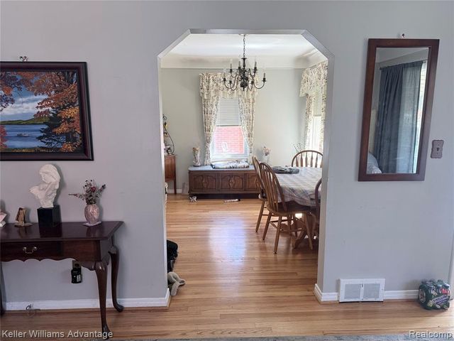 10061 Colwell Avenue, Allen Park, MI 48101