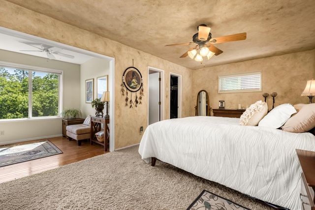 11877 Kingbird Ct, Penn Valley, CA 95946