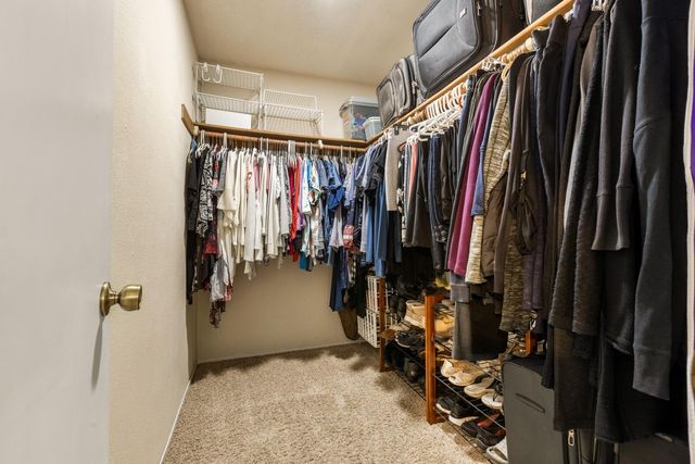 11877 Kingbird Ct, Penn Valley, CA 95946