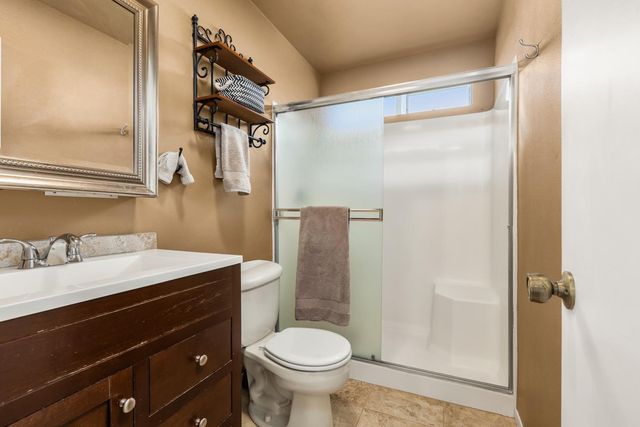 11877 Kingbird Ct, Penn Valley, CA 95946