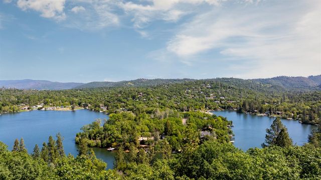 11877 Kingbird Ct, Penn Valley, CA 95946