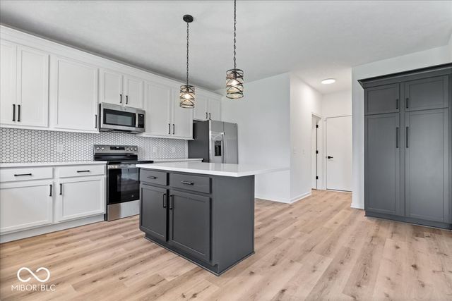 5136 Gray Wood Court, Indianapolis, IN 46235