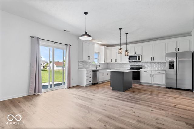 5136 Gray Wood Court, Indianapolis, IN 46235