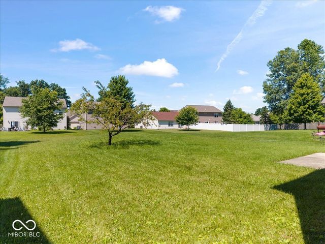 5136 Gray Wood Court, Indianapolis, IN 46235