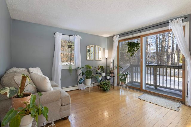 26 Barrell Run Road, Fremont, NH 03044