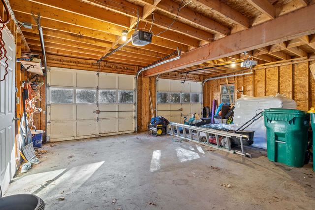 26 Barrell Run Road, Fremont, NH 03044