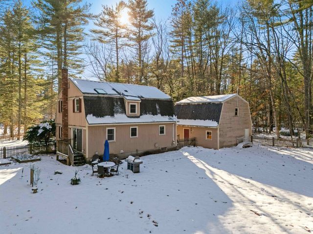 26 Barrell Run Road, Fremont, NH 03044